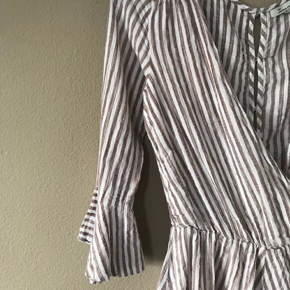Flowy Striped Wrap Romper - Picture 2 of 6